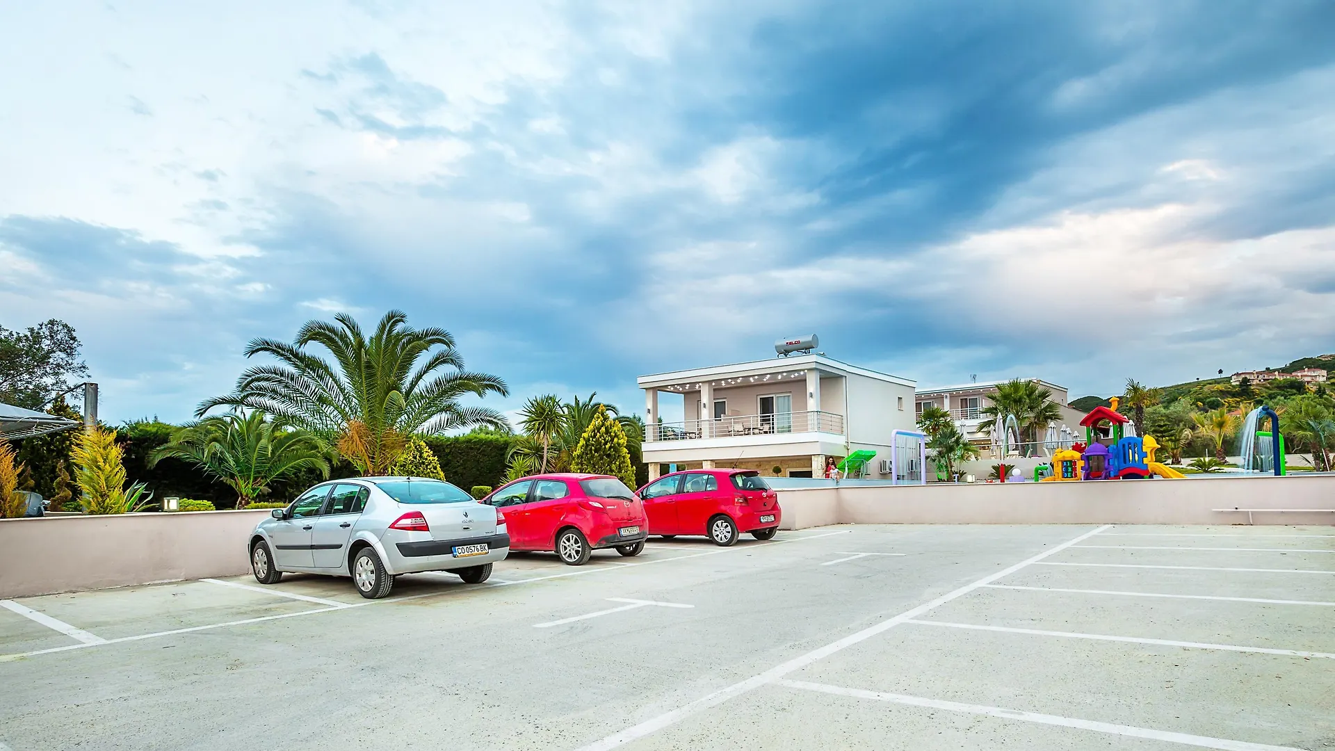 Anna Hotel Pefkochori Aparthotel