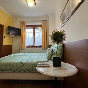 tang-house.inbudapesthotels.com/