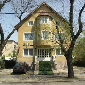 Carmen Oda ve Kahvaltı Budapeşte