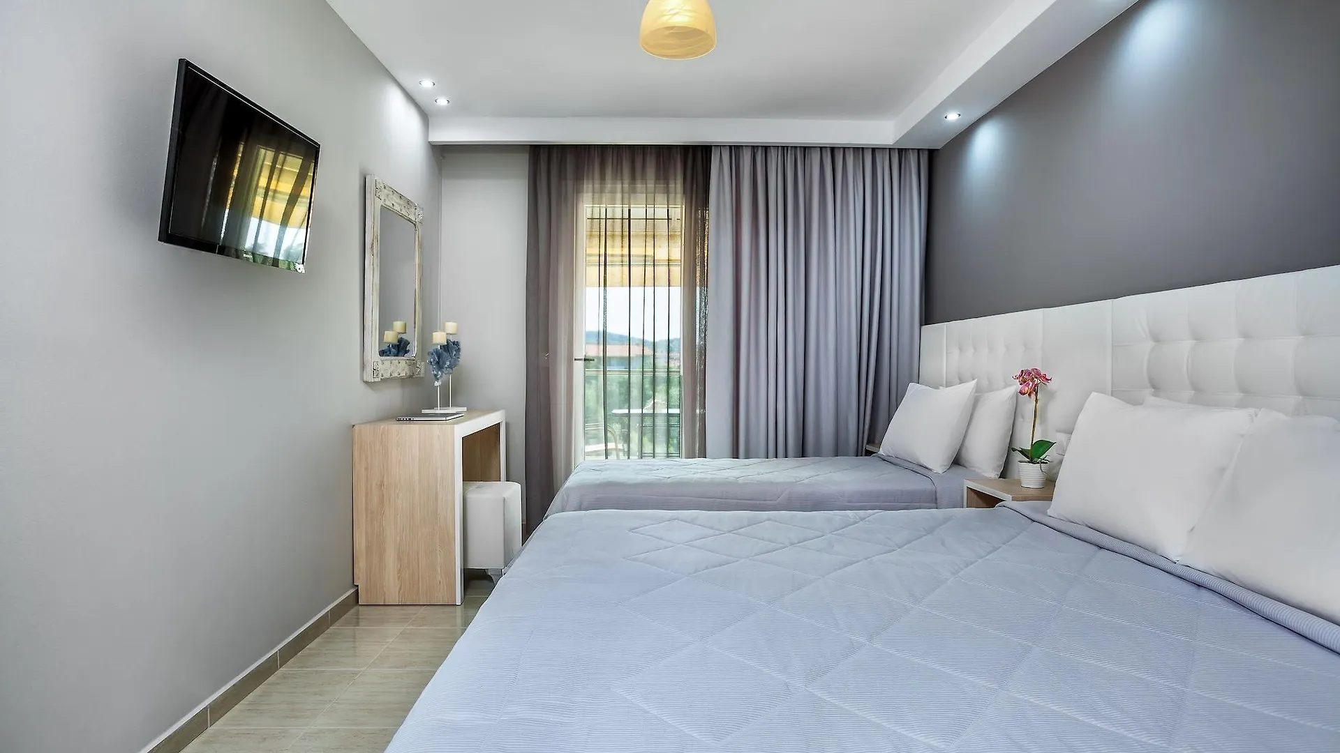 Anna Hotel Pefkochori Aparthotel
