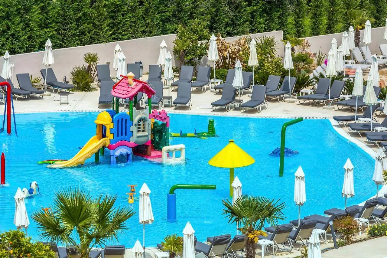 Anna Hotel Pefkochori Aparthotel