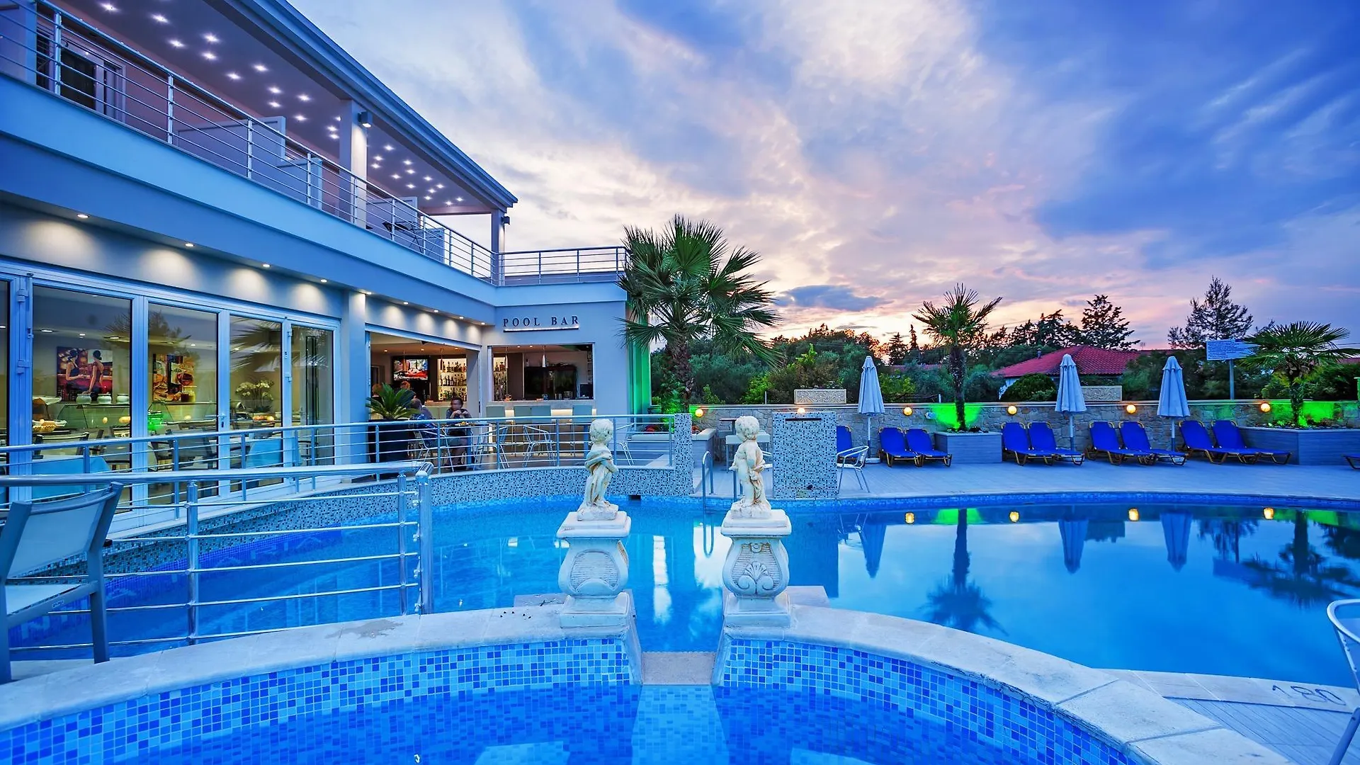 Anna Hotel Pefkochori 3*,