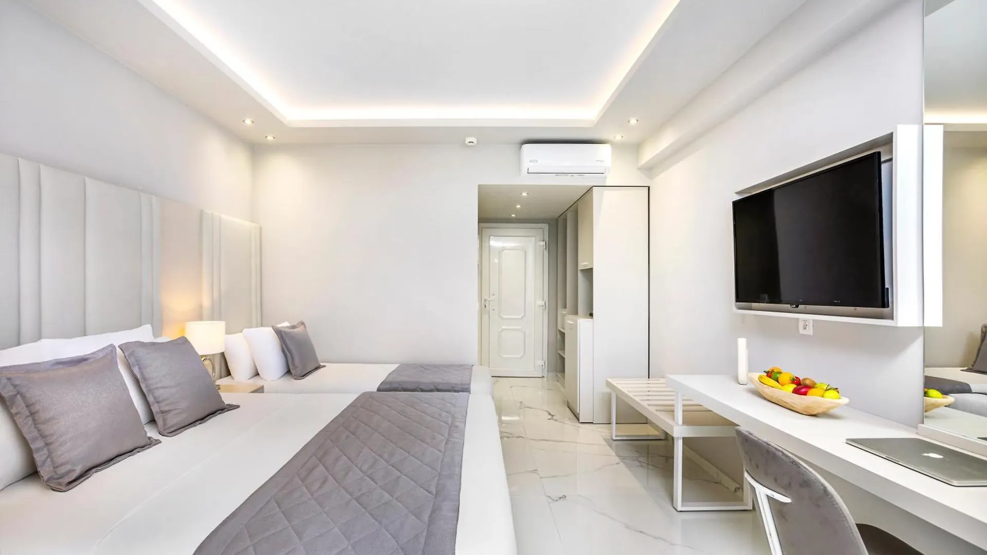 Anna Hotel Pefkochori 3*,
