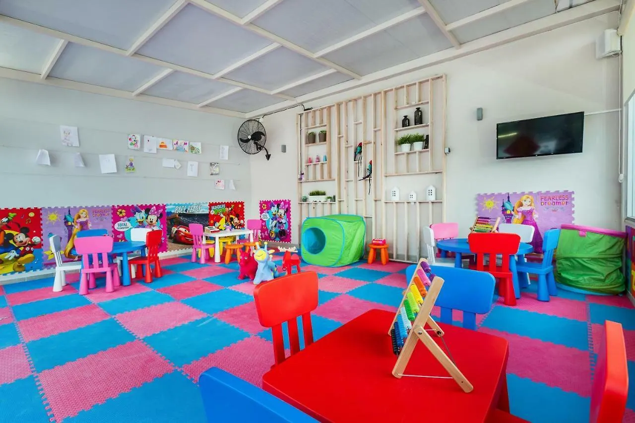 Anna Hotel Pefkochori Aparthotel